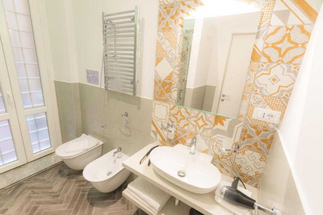 Frattina Ff Italian Suites Rome Bagian luar foto