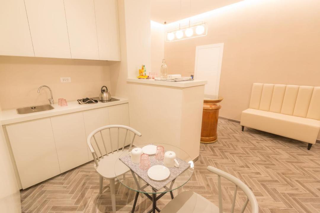 Frattina Ff Italian Suites Rome Bagian luar foto