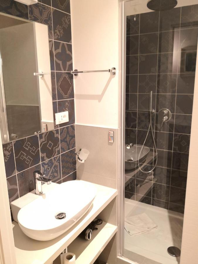 Frattina Ff Italian Suites Rome Bagian luar foto